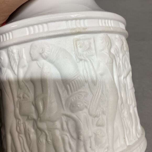 Porzellan KPM Bavaria Germany White Bisque Porcelain Flower Vase - 1970’s - Picture 8 of 10